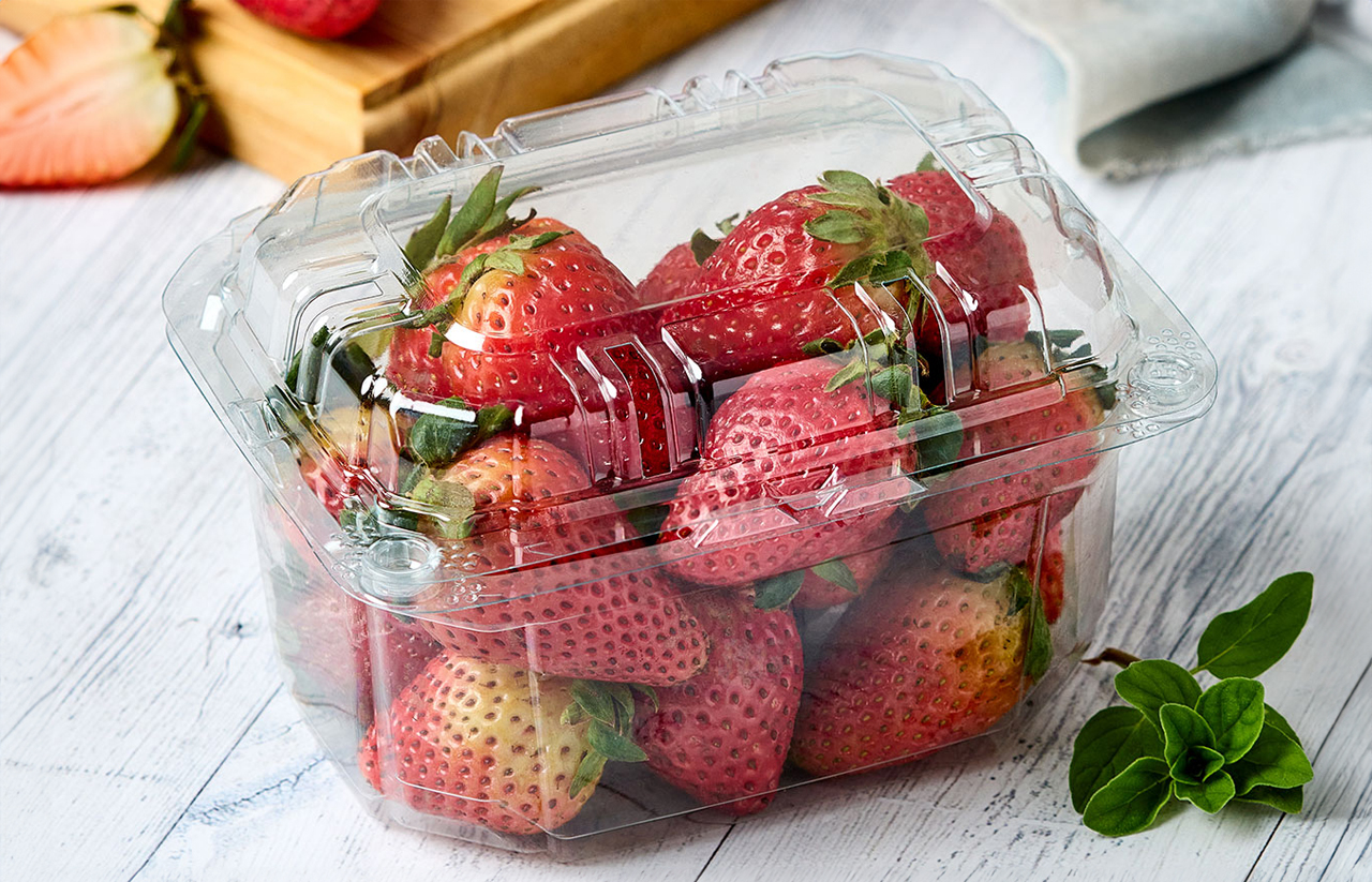 Empaque para frutas y hortalizas con sistema de ventilación, ideal para conservar, proteger y exhibir los alimentos frescos por más tiempo.